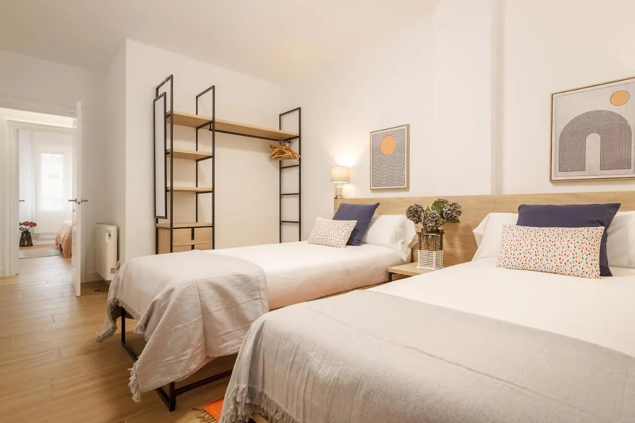 Apartamento Elegante y Recién Reformado en Abando Bilbao España